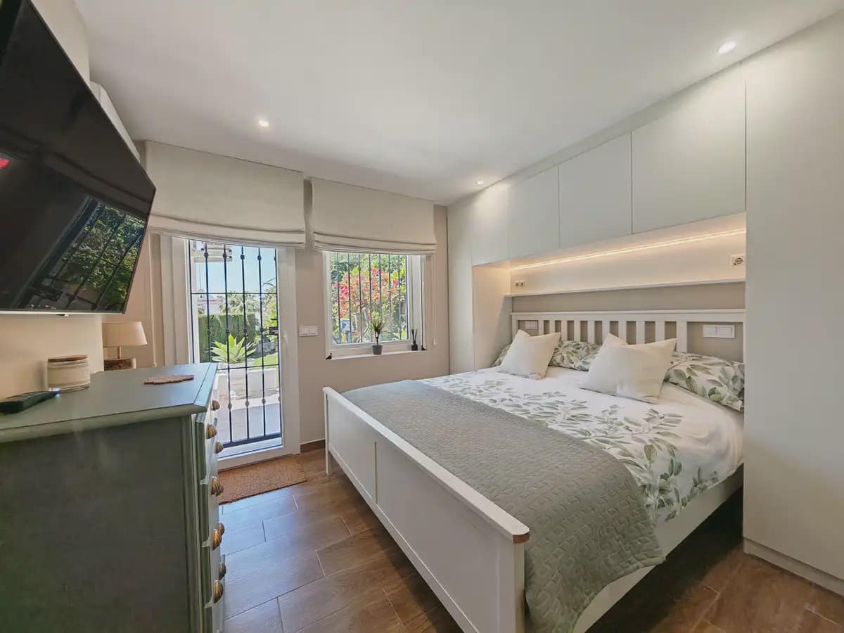 4 chambre Villa/Maison à vendre à Mijas avec piscine - 1 150 000 € (Ref: 9798461)