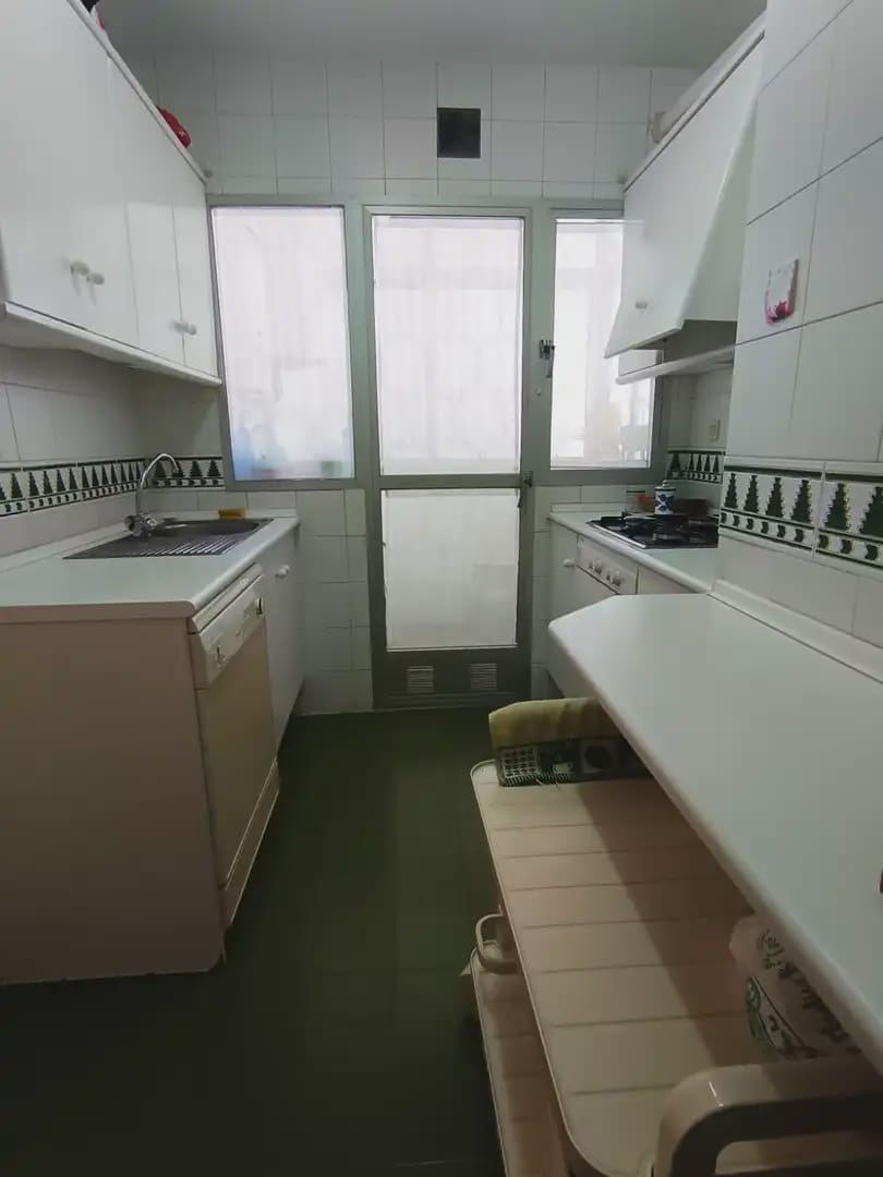 2 makuuhuone Huoneisto myytävänä paikassa Fuengirola mukana uima-altaan 
autotalli - 499 000 € (Ref: 9802594)