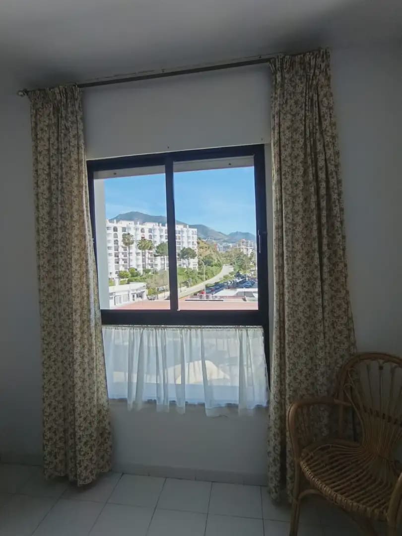 2 makuuhuone Huoneisto myytävänä paikassa Fuengirola mukana uima-altaan 
autotalli - 499 000 € (Ref: 9802594)