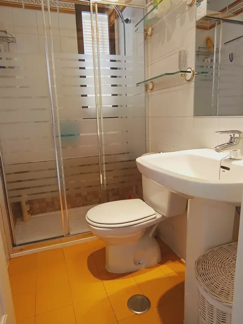 2 makuuhuone Huoneisto myytävänä paikassa Fuengirola mukana uima-altaan 
autotalli - 499 000 € (Ref: 9802594)