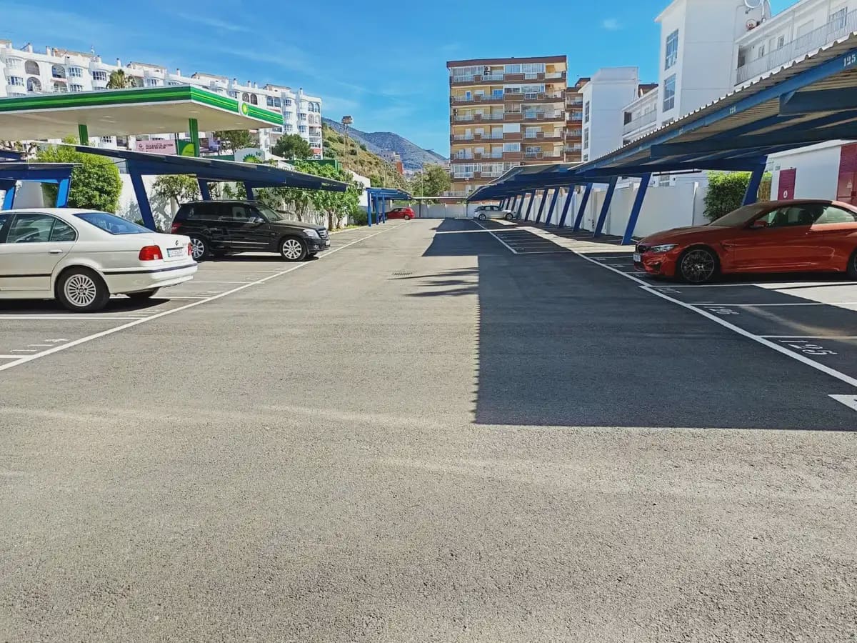 2 makuuhuone Huoneisto myytävänä paikassa Fuengirola mukana uima-altaan 
autotalli - 499 000 € (Ref: 9802594)