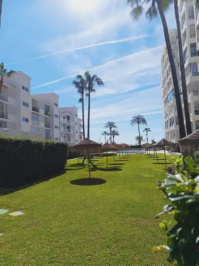 2 soveværelse Lejlighed til salg i Fuengirola med swimmingpool garage - € 439.000 (Ref: 9802594)