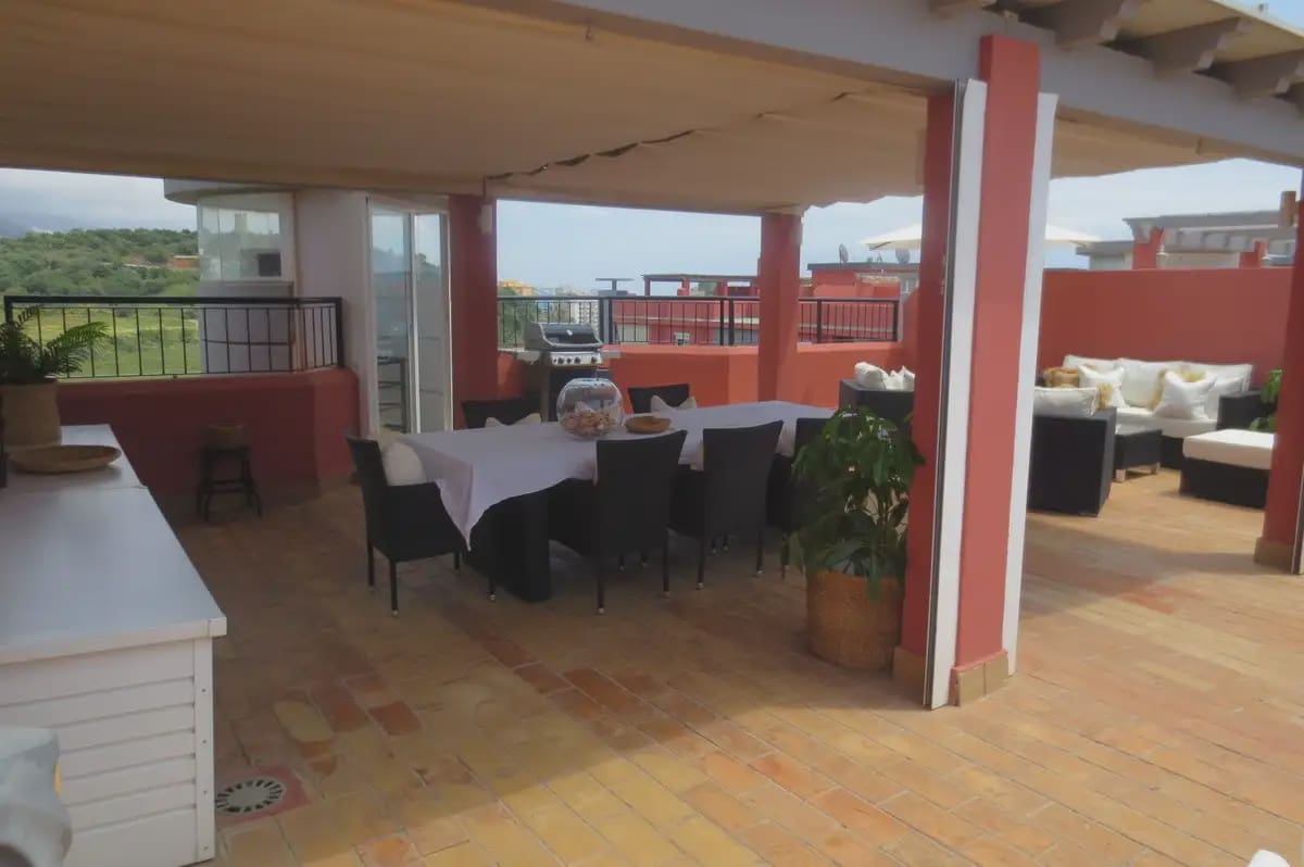3 chambre Penthouse à vendre à Fuengirola avec piscine garage - 595 000 € (Ref: 9807407)