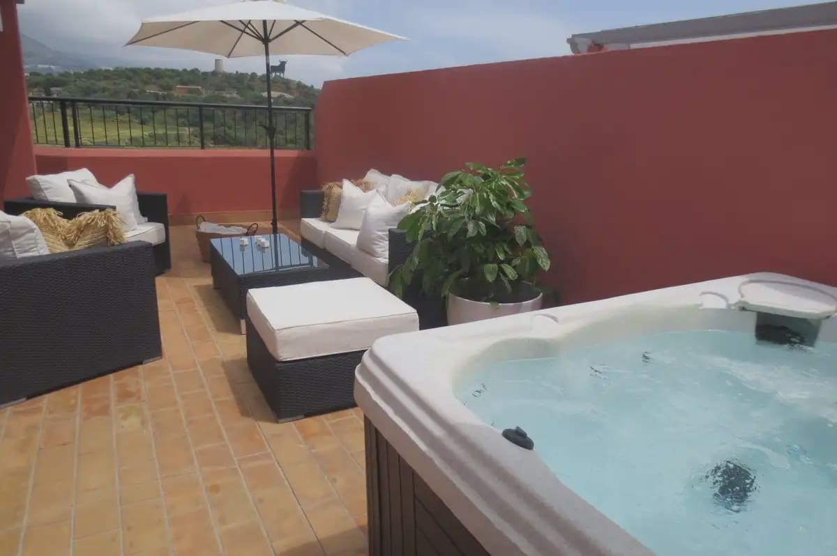 3 chambre Penthouse à vendre à Fuengirola avec piscine garage - 595 000 € (Ref: 9807407)