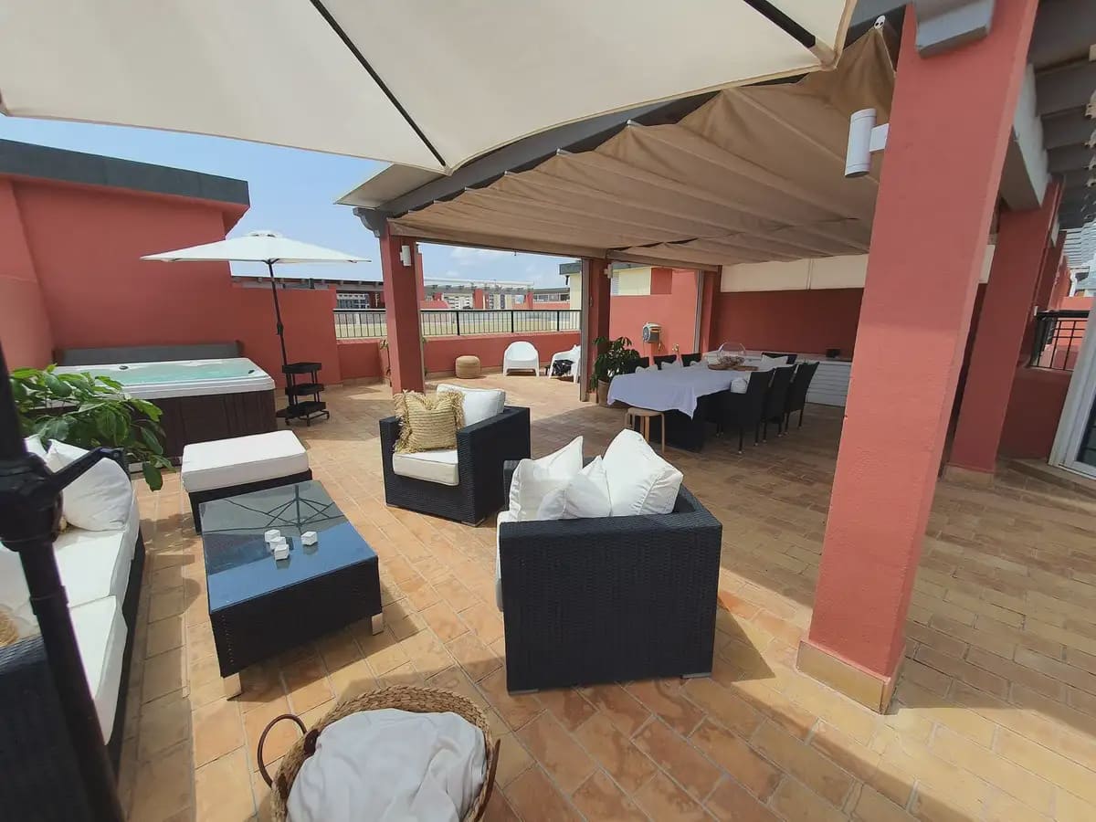 3 chambre Penthouse à vendre à Fuengirola avec piscine garage - 595 000 € (Ref: 9807407)