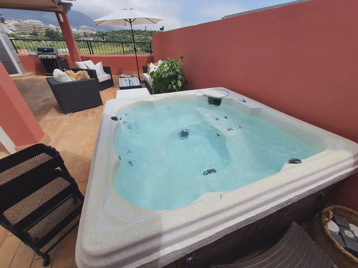 3 chambre Penthouse à vendre à Fuengirola avec piscine garage - 595 000 € (Ref: 9807407)