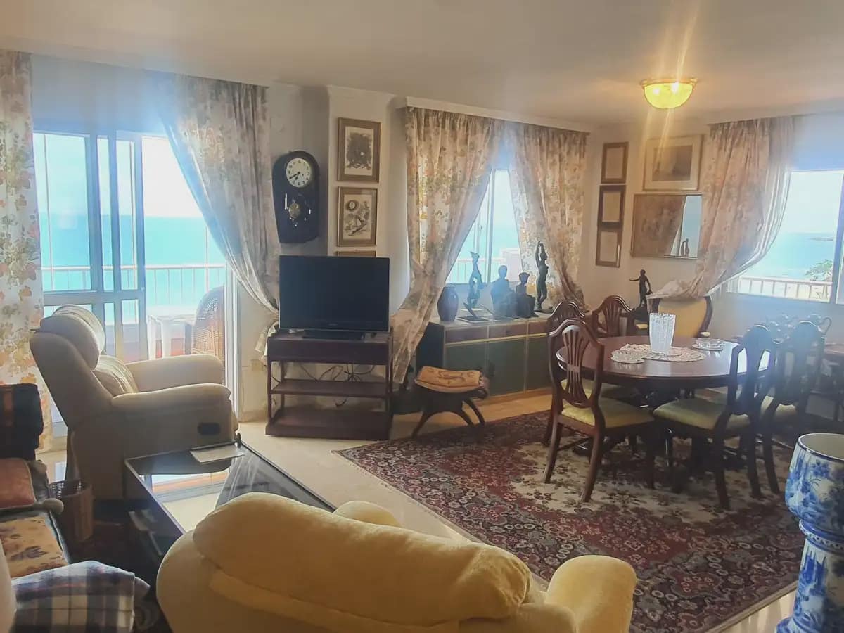 3 bedroom Beach Apartment for sale in Fuengirola with pool garage - € 1,000,000 (Ref: 9820726)