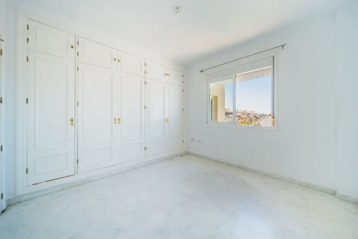 3 slaapkamer Appartement te koop in Fuengirola met zwembad garage - € 389.000 (Ref: 9821758)