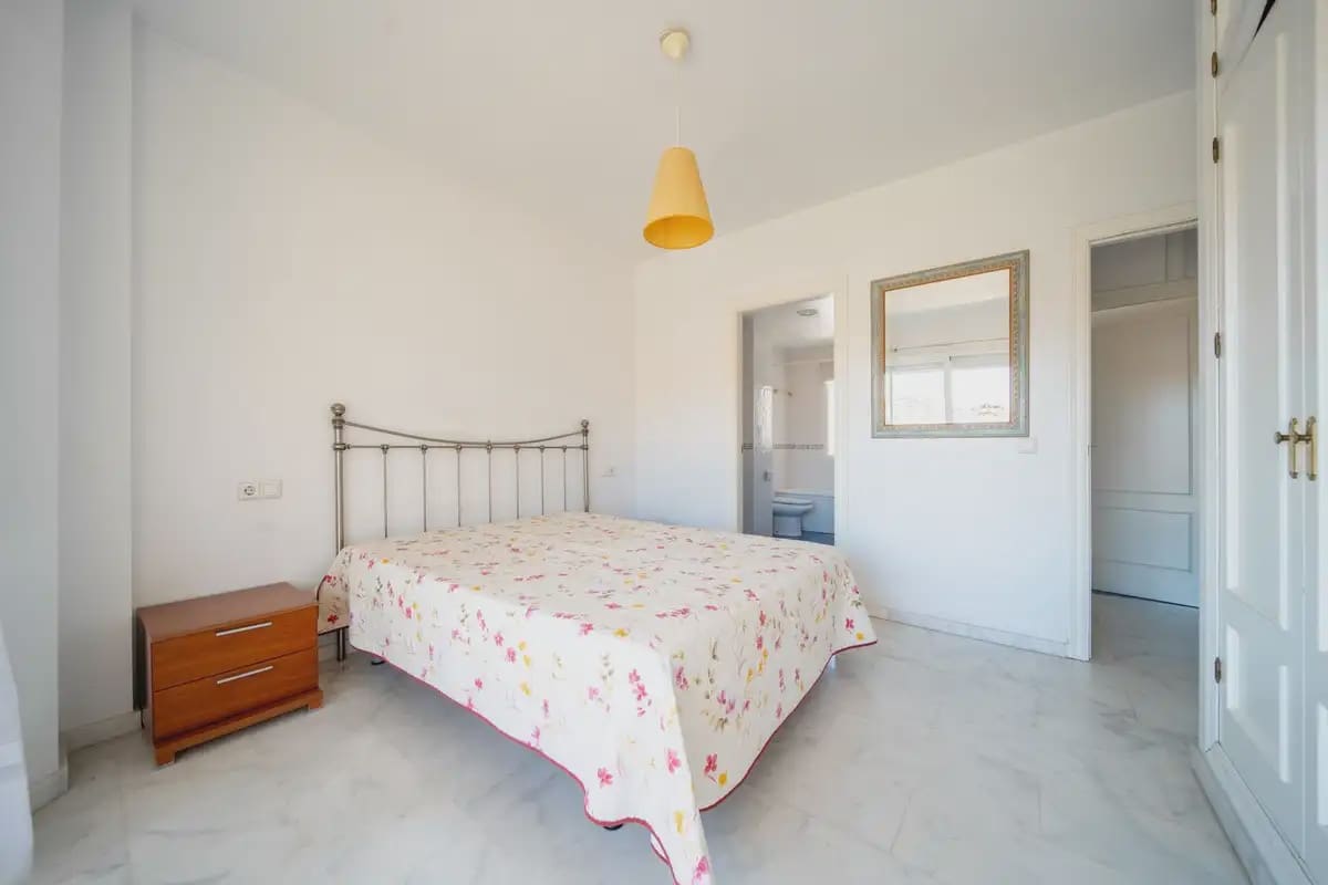 3 slaapkamer Appartement te koop in Fuengirola met zwembad garage - € 389.000 (Ref: 9821758)