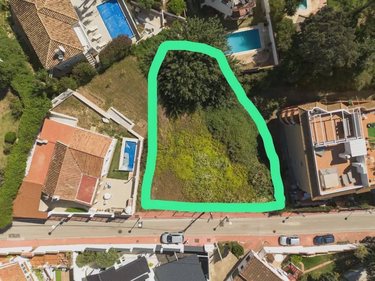 Building Plot for sale in Fuengirola - € 289,000 (Ref: 9821759)