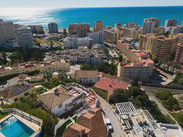 4 soverom Villa til salgs i Las Gaviotas  - Carvajal, Fuengirola - € 1 289 000 (Ref: 9821760)