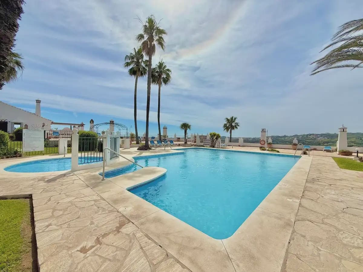 2 slaapkamer Flat te koop in Mijas met zwembad garage - € 299.000 (Ref: 9821761)