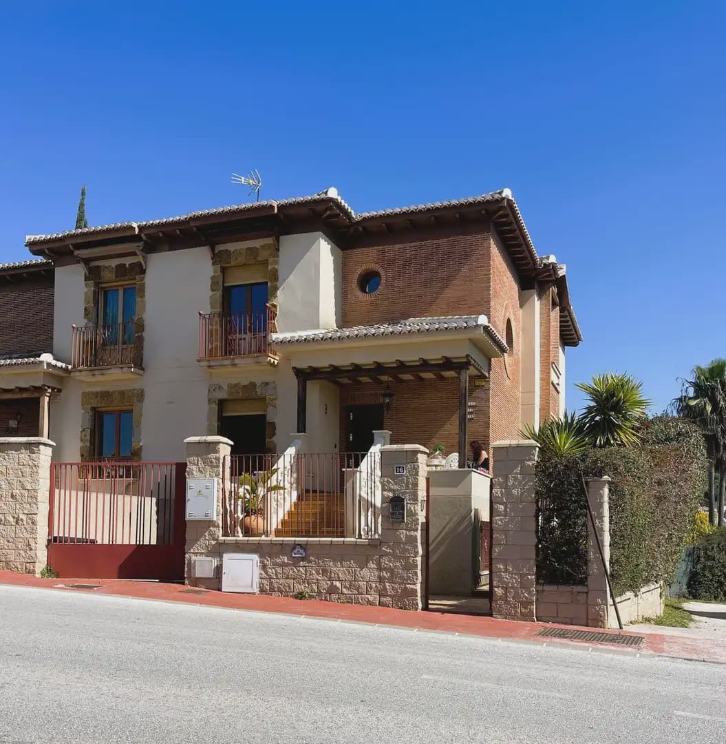 4 camera da letto Villetta Bifamiliare in vendita in Mijas con piscina garage - 695.000 € (Rif: 9821764)