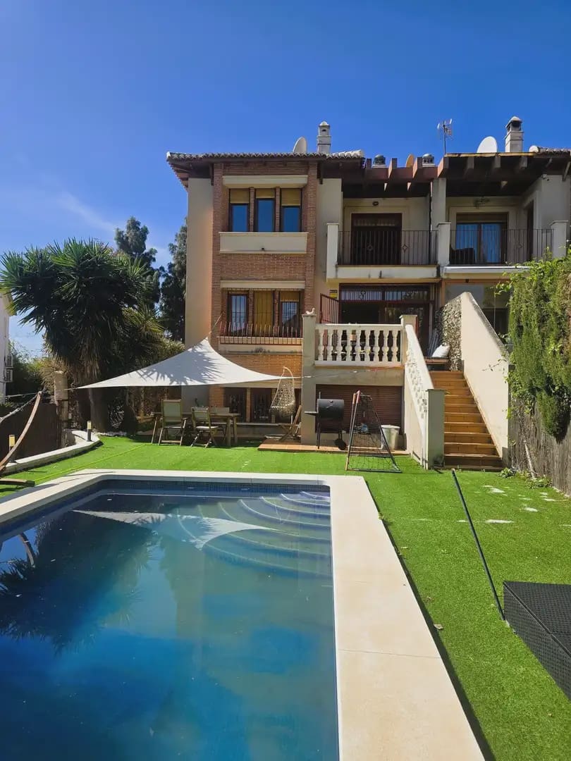 4 camera da letto Villetta Bifamiliare in vendita in Mijas con piscina garage - 695.000 € (Rif: 9821764)