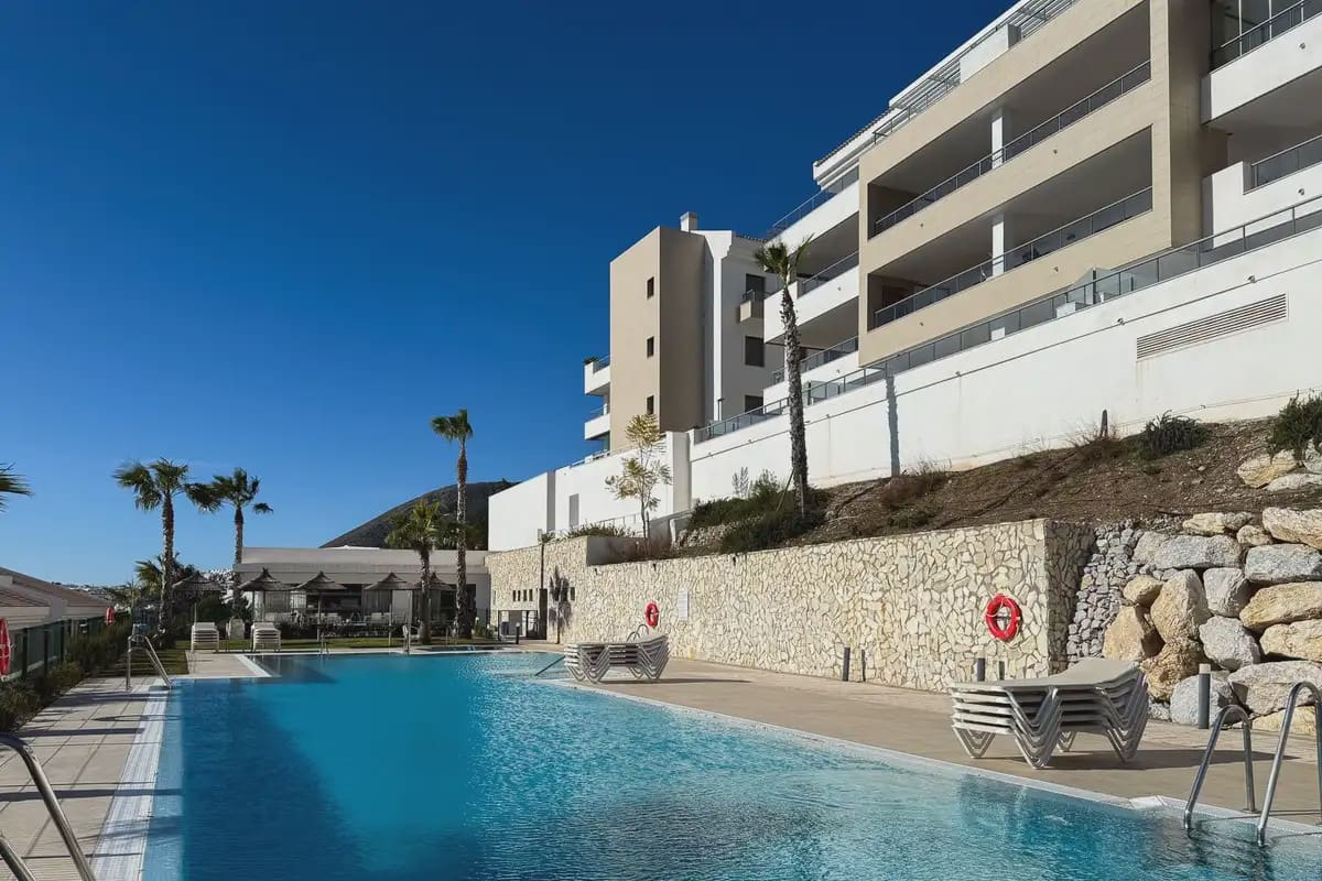 2 slaapkamer Appartement te koop in Benalmadena met zwembad garage - € 549.995 (Ref: 9821768)