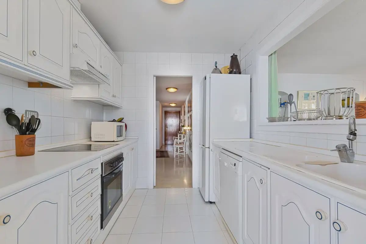 3 bedroom Beach Apartment for sale in Fuengirola - € 750,000 (Ref: 9821770)