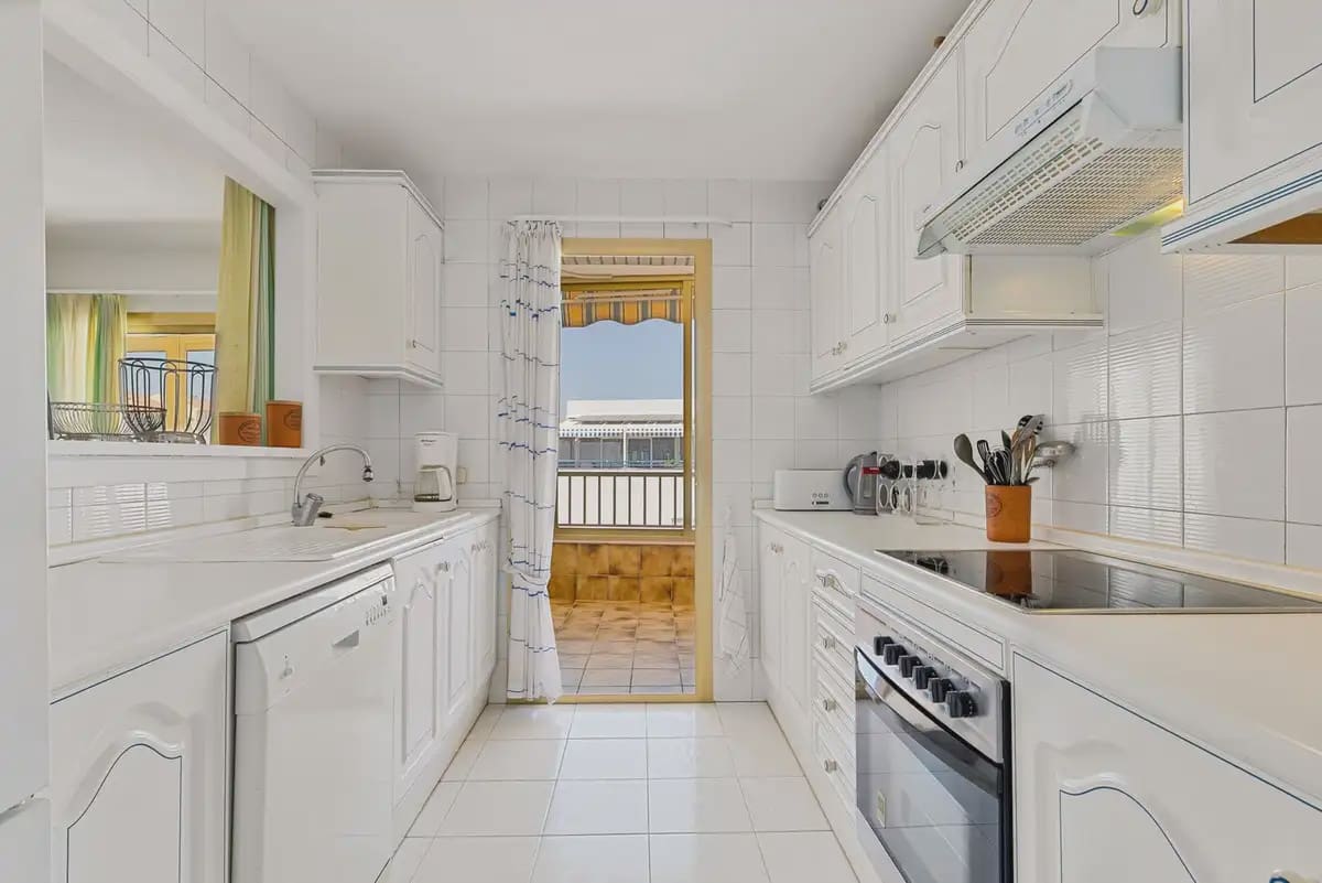 3 bedroom Beach Apartment for sale in Fuengirola - € 750,000 (Ref: 9821770)
