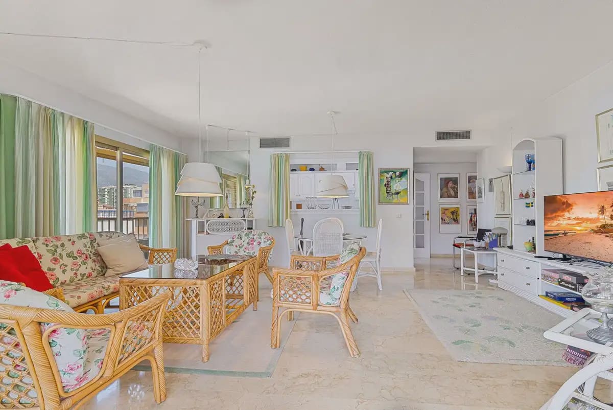 3 bedroom Beach Apartment for sale in Fuengirola - € 750,000 (Ref: 9821770)
