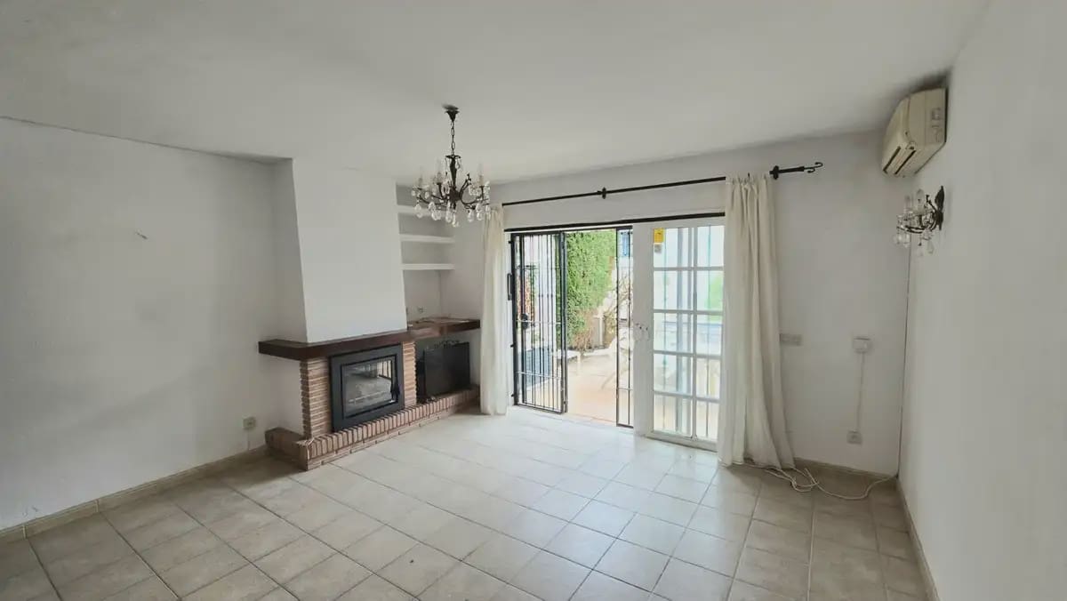 Casa de 3 habitaciones en Mijas en venta con piscina garaje - 359.000 € (Ref: 9821771)