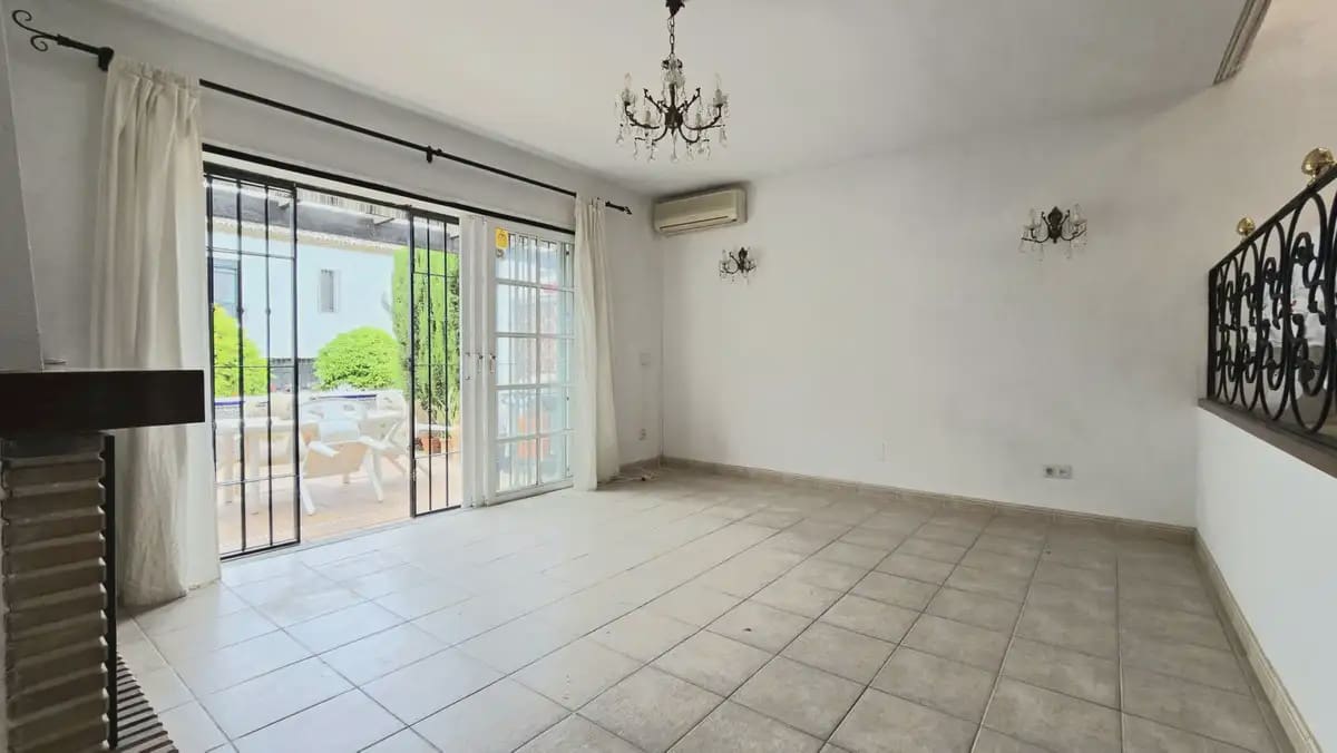 Casa de 3 habitaciones en Mijas en venta con piscina garaje - 359.000 € (Ref: 9821771)