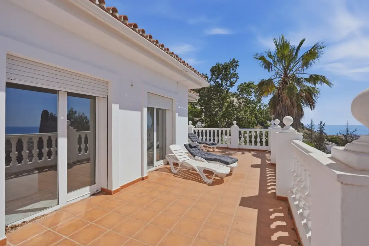 6 soverom Villa til salgs i Benalmadena med svømmebasseng garasje - € 1 495 000 (Ref: 9821772)