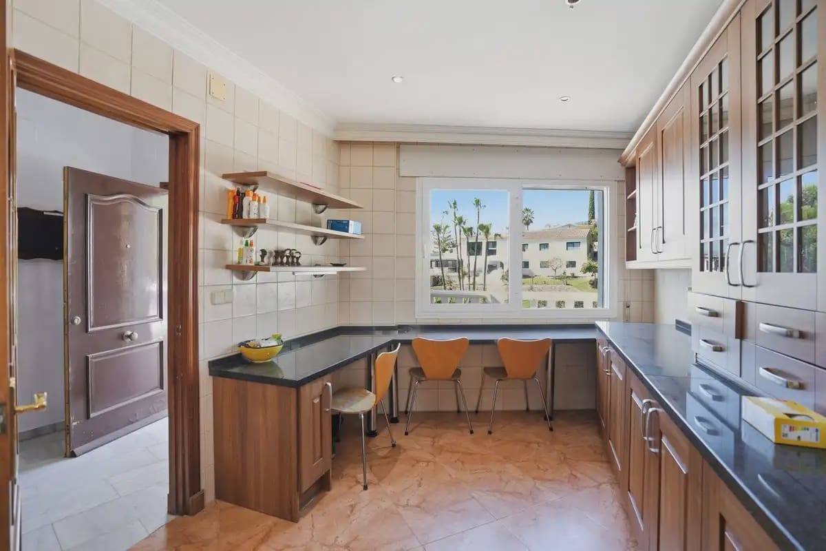 6 soverom Villa til salgs i Benalmadena med svømmebasseng garasje - € 1 495 000 (Ref: 9821772)
