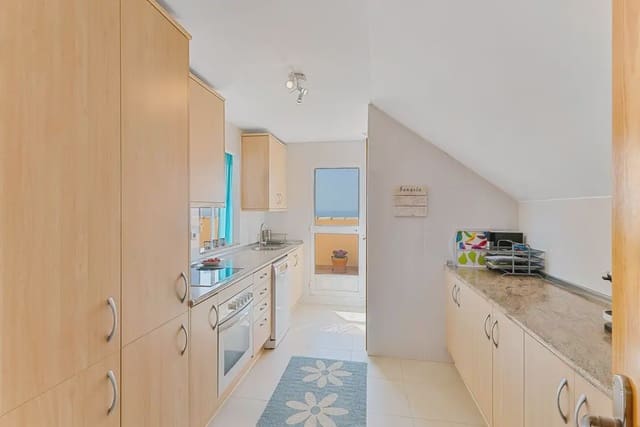 2 soveværelse Penthouse til salg i Centro ciudad, Fuengirola med swimmingpool - € 565.000 (Ref: 9821775)
