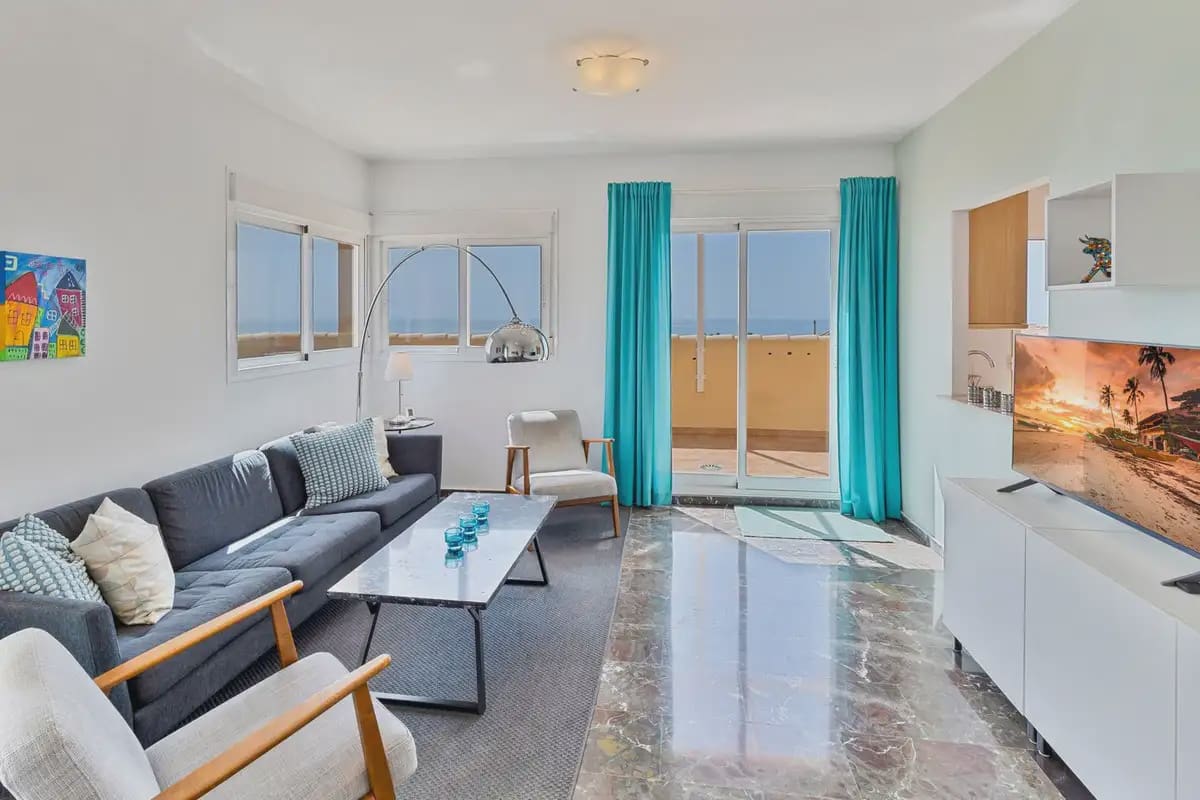 2 soveværelse Penthouse til salg i Fuengirola med swimmingpool - € 565.000 (Ref: 9821775)
