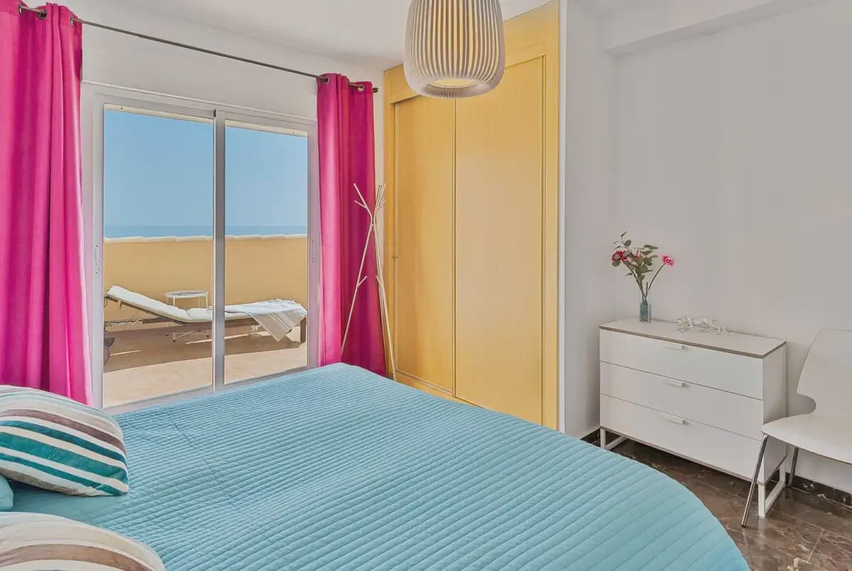 2 soveværelse Penthouse til salg i Fuengirola med swimmingpool - € 565.000 (Ref: 9821775)