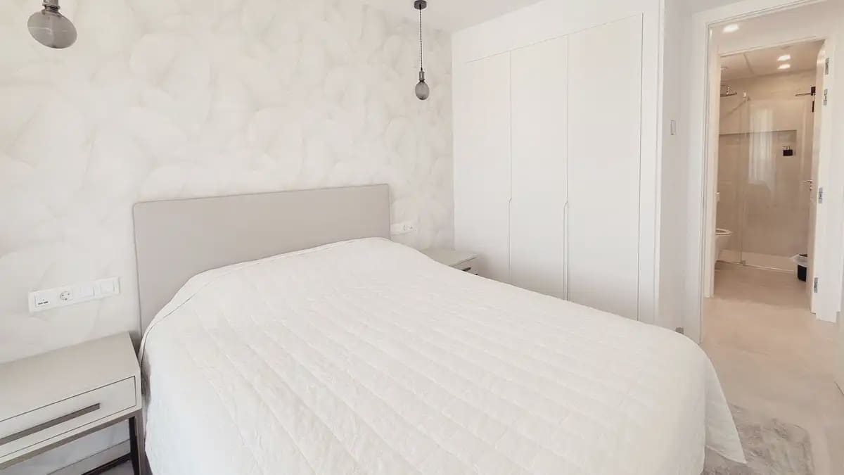 2 soverom Leilighet til salgs i Fuengirola med svømmebasseng garasje - € 820 000 (Ref: 9821779)