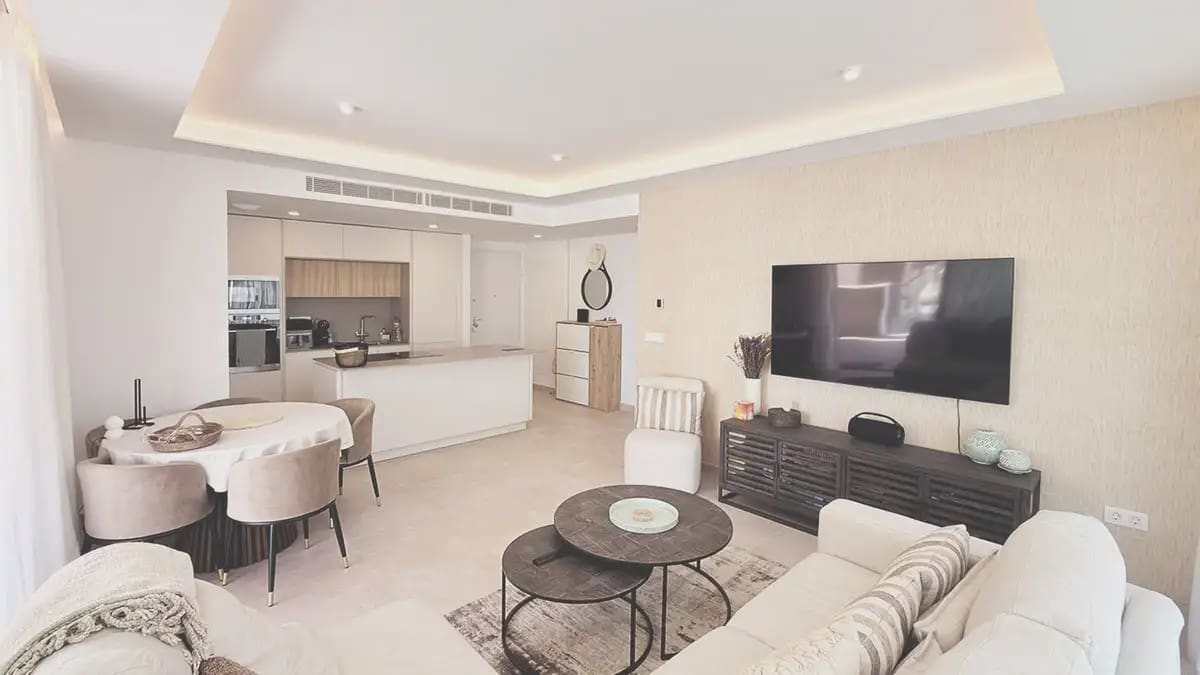 2 soverom Leilighet til salgs i Fuengirola med svømmebasseng garasje - € 820 000 (Ref: 9821779)