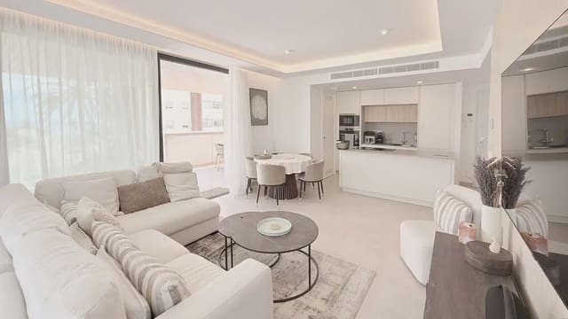 2 soverom Leilighet til salgs i Centro ciudad, Fuengirola med svømmebasseng garasje - € 820 000 (Ref: 9821779)