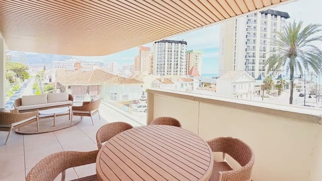 2 soverom Leilighet til salgs i Centro ciudad, Fuengirola med svømmebasseng garasje - € 820 000 (Ref: 9821779)