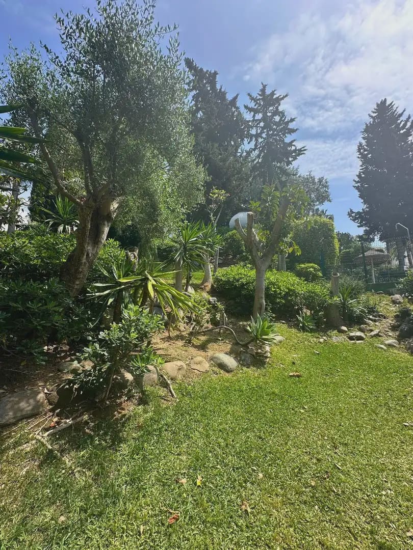2 chambre Penthouse à vendre à Marbella avec piscine garage - 280 000 € (Ref: 9821781)