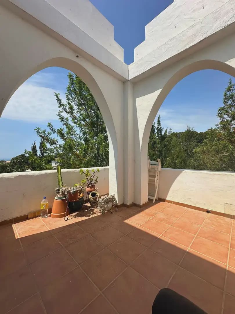 2 chambre Penthouse à vendre à Marbella avec piscine garage - 280 000 € (Ref: 9821781)