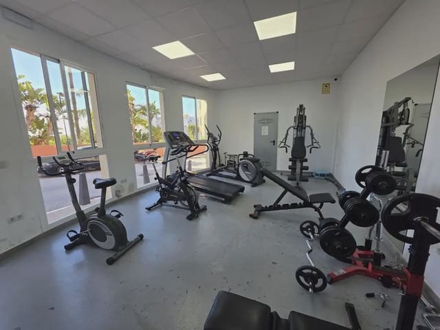 2 chambre Appartement à vendre à Riviera del Sol, Mijas avec piscine garage - 295 000 € (Ref: 9821784)