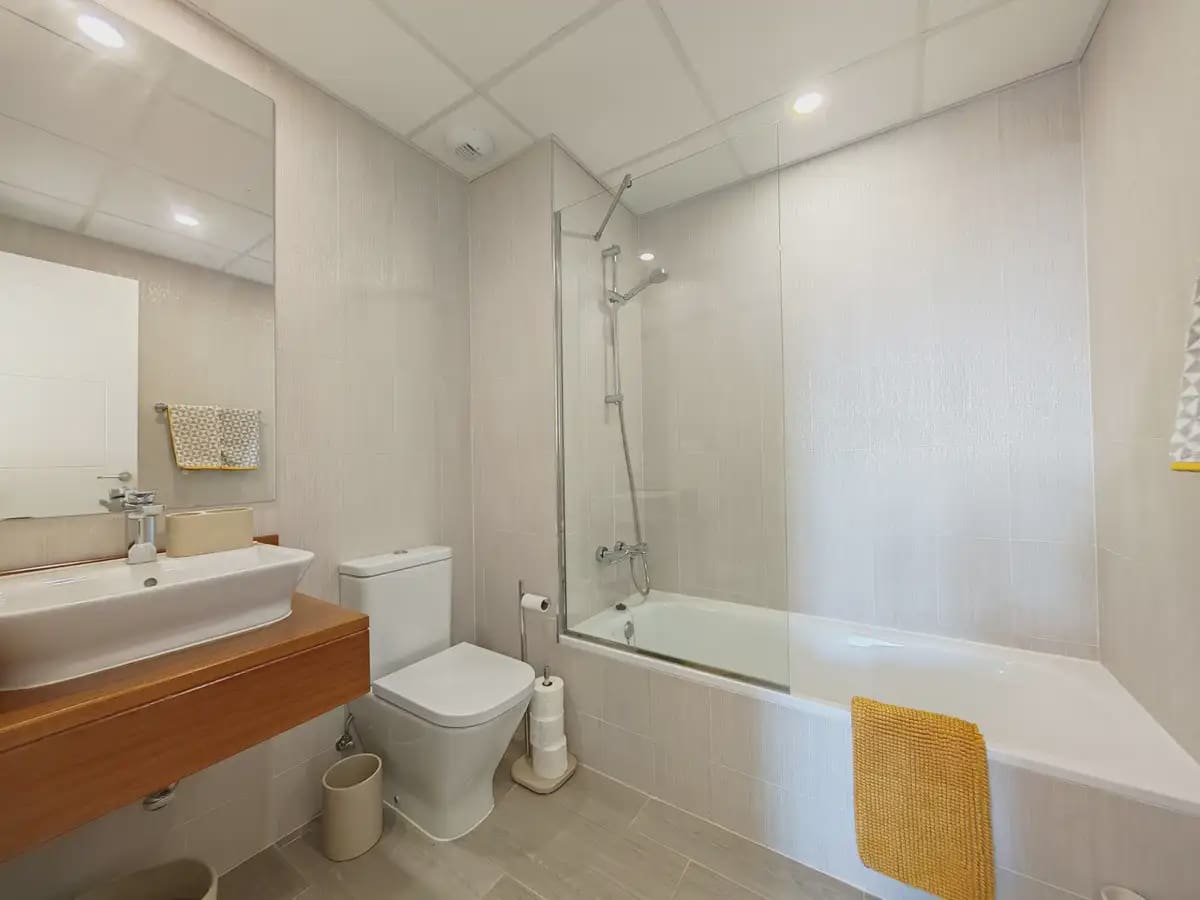 3 camera da letto Attico in vendita in Marbella con piscina - 1.050.000 € (Rif: 9821786)