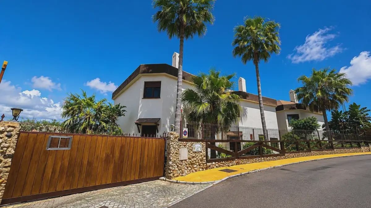 3 bedroom Townhouse for sale in Mijas with pool garage - € 499,950 (Ref: 9838508)