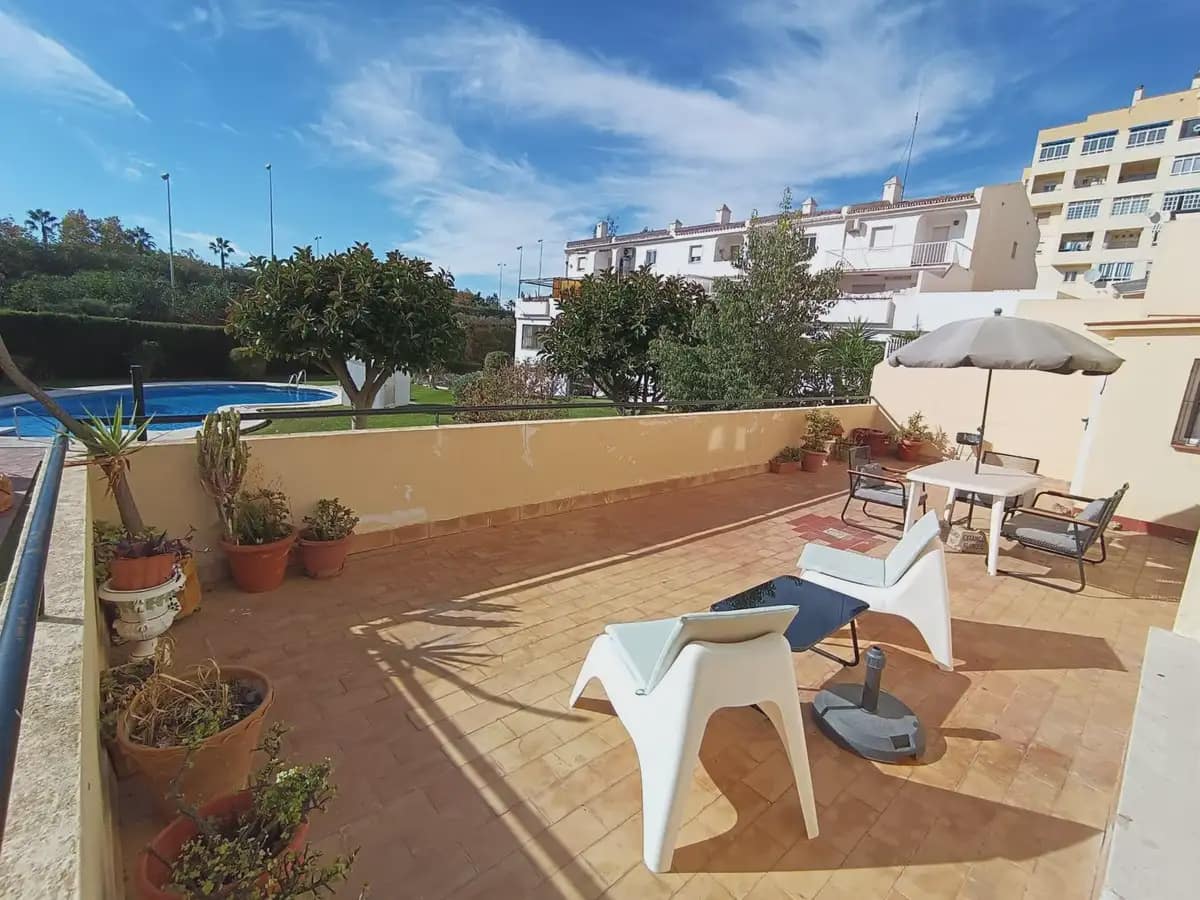 4 soveværelse Lejlighed til salg i Fuengirola med swimmingpool garage - € 450.000 (Ref: 9838510)
