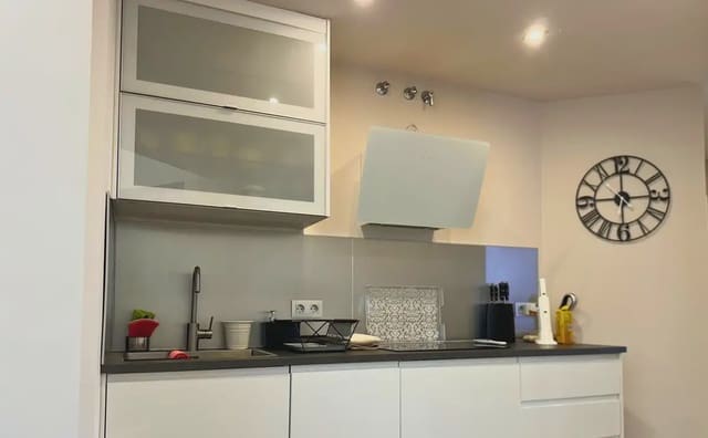 2 soveværelse Lejlighed til salg i Calahonda, Mijas med swimmingpool - € 399.000 (Ref: 9838512)