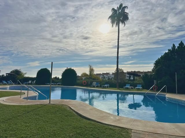 2 soveværelse Lejlighed til salg i Calahonda, Mijas med swimmingpool - € 399.000 (Ref: 9838512)