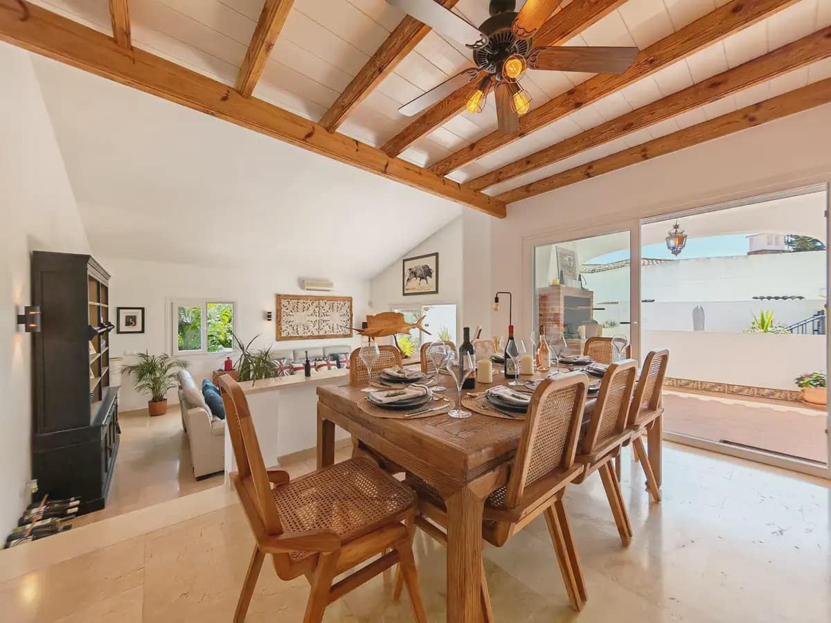 3 sypialnia Willa na sprzedaż w Mijas z basenem garażem - 1 155 000 € (Ref: 9838513)