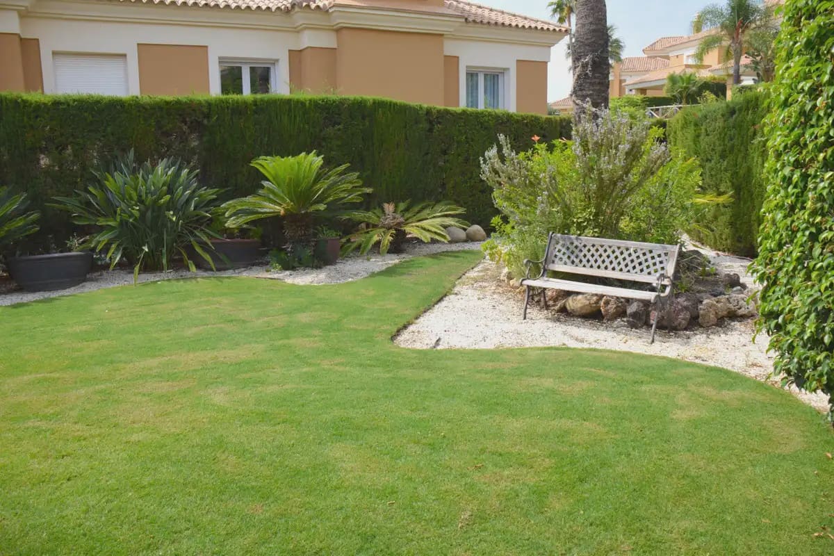 5 soveværelse Semi-Rækkehus til salg i Marbella med swimmingpool garage - € 1.500.000 (Ref: 9838514)