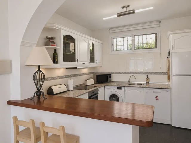 3 slaapkamer Appartement te koop in Calahonda, Mijas met zwembad garage - € 369.000 (Ref: 9838517)
