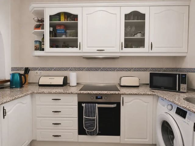 3 slaapkamer Appartement te koop in Calahonda, Mijas met zwembad garage - € 369.000 (Ref: 9838517)