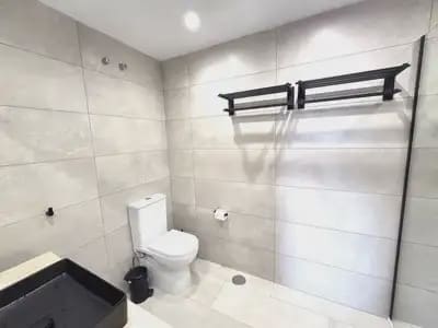 4 soverom Kjedet enebolig til salgs i Marbella med svømmebasseng garasje - € 1 195 000 (Ref: 9838518)