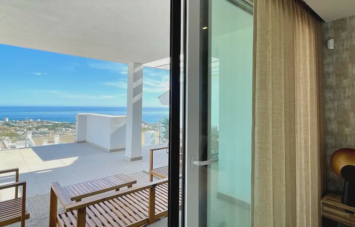 3 bedroom Penthouse for sale in Benalmadena with pool garage - € 680,000 (Ref: 9838519)