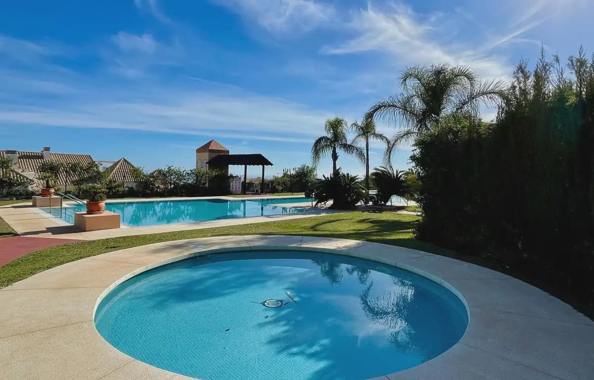 3 bedroom Penthouse for sale in Benalmadena with pool garage - € 680,000 (Ref: 9838519)