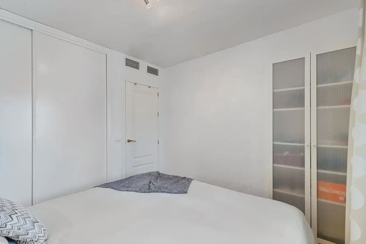 1 soverom Strandleiligheter til salgs i Fuengirola med garasje - € 425 000 (Ref: 9838520)