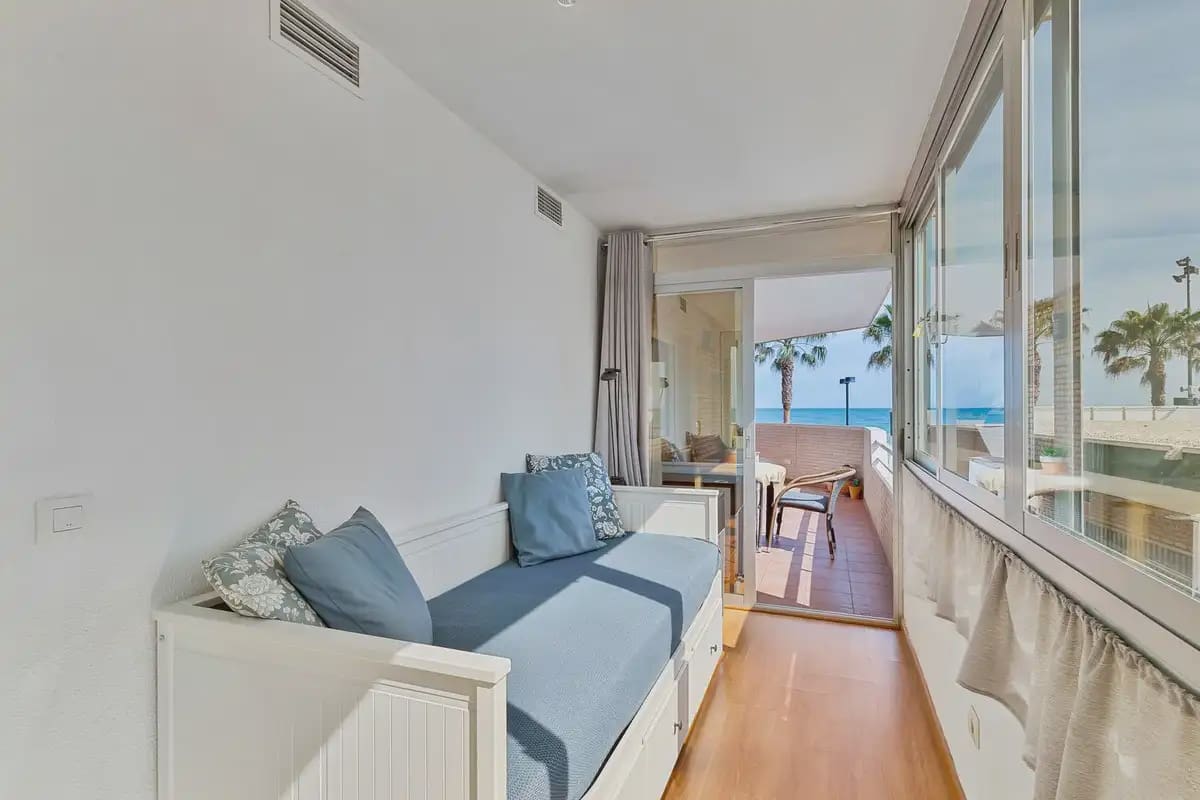 1 soverom Strandleiligheter til salgs i Fuengirola med garasje - € 425 000 (Ref: 9838520)